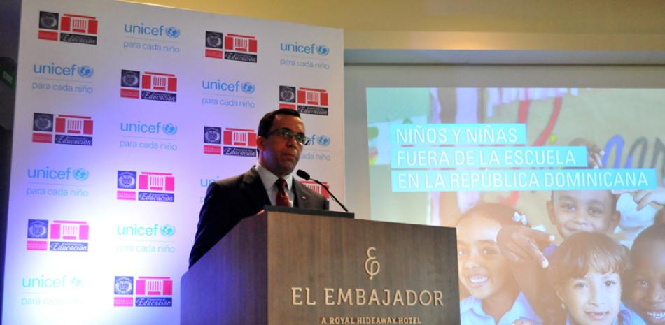 Resultados. El ministro de Educación, Andrés Navarro, dio a conocer el estudio realizado en el país con el apoyo de UNICEF.