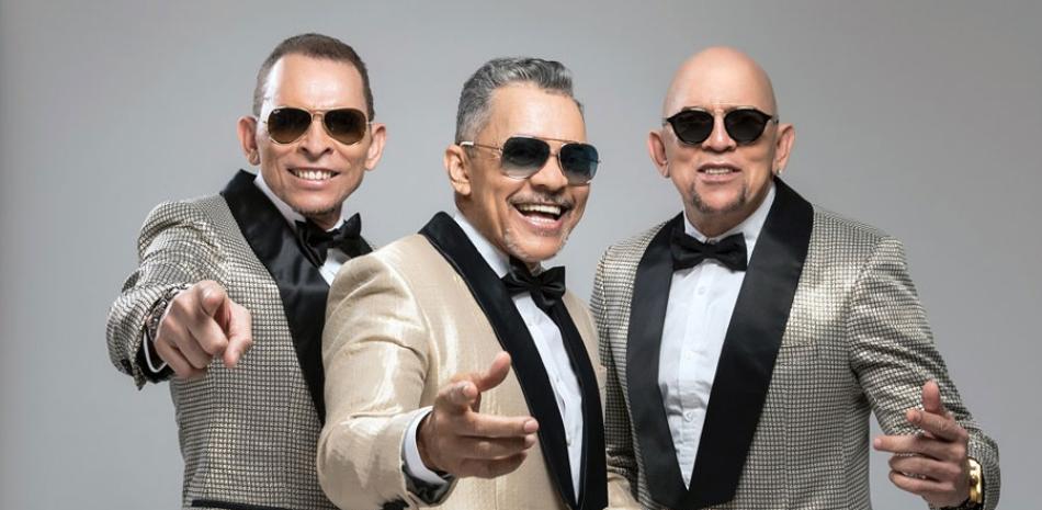 Figuras. Un trío familiar que componen Los Hermanos Rosario.