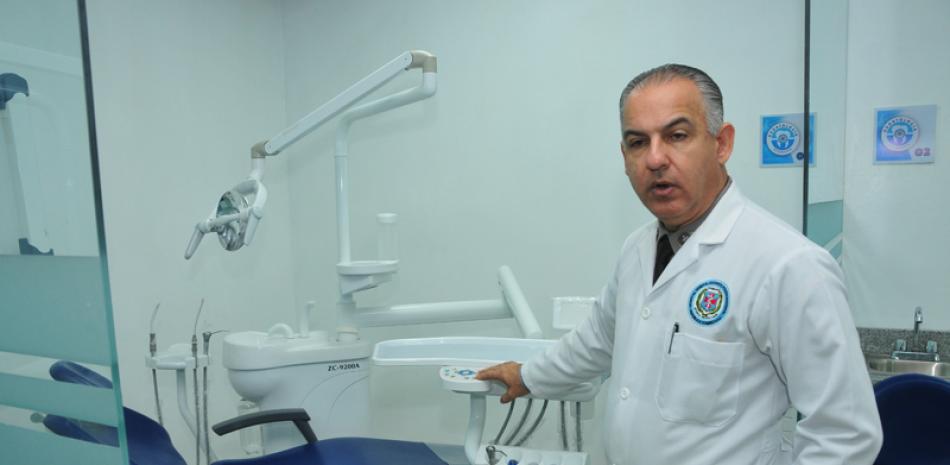 Recorrido. El Hospital de la Policía está sometido a un proceso de modernización y los trabajos fueron mostrados por el director del centro, José Alfredo Alfaro Plá.