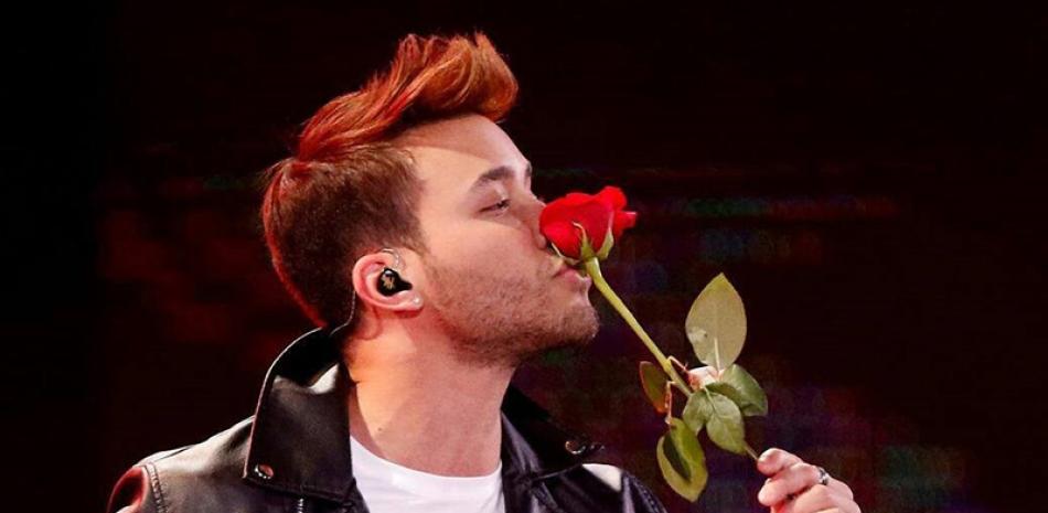 Prince Royce regaló rosas, besos y canciones durante su participación en el Festival de Viña del Mar, la noche del viernes. Fotos: Instagram/El_Festival
