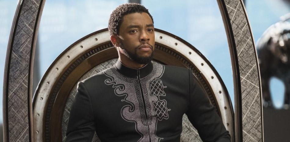 Imagen distribuida por Disney, Chadwick Boseman actúa en una escena de “Black Panther”, de Marvel Studios. (Matt Kennedy/Marvel Studios-Disney vía AP)