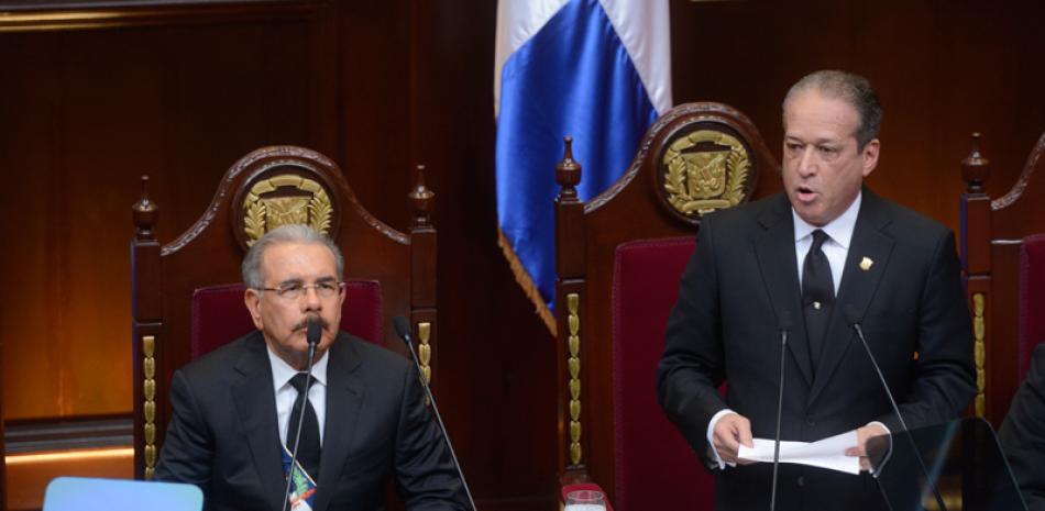 Propuesta. Reinaldo Pared Pérez, presidente del Senado, pronunció ayer el discurso de apertura de la Asamblea Nacional.