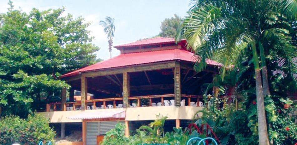 Atracción. La hacienda es construida en madera local y techada con palmas de cana, totalmente equipada y percibiéndose el calor humano en cada rincón.
