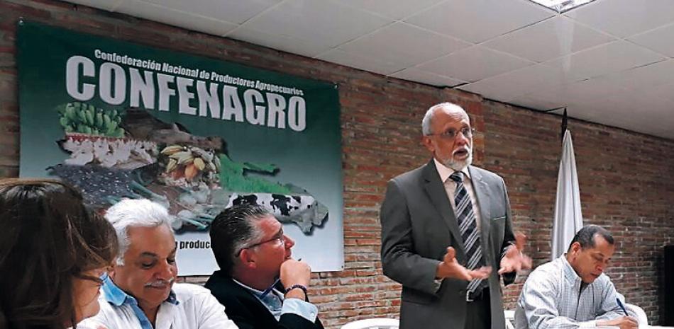 Detalle. Pedro Luis Castellanos, titular de la Sisalril, habló en en el acto con la participación de productores agrícolas.