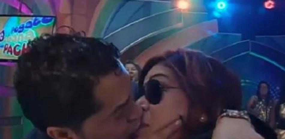 Frederick Martínez cuando besó a la fuerza a Belkis Concepción