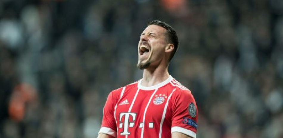 El jugador del Bayern de Munich Sandro Wagner celebra tras marcar durante el partido de vuelta de octavos de final entre el Besiktas Estambul y el Bayern de Munich celebrado en Estambul.