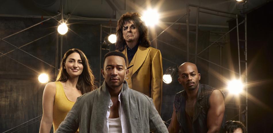 El elenco de "Jesucristo Superestrella" en una fotografía proporcionada por NBC. En el orden de las manecillas del reloj John Legend como Jesucristo, Sara Bareilles como María Magdalena, Alice Cooper como el rey Herodes, Brandon Victor Dixon como Judas Iscariote y Jason Tam como Pedro de la producción de NBC "Jesus Christ Superstar Live In Concert" que se transmitirá¡ el domingo 1 de abril. (James Dimmock/NBC via AP)