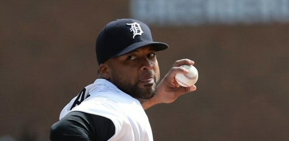 El lanzador dominicano Francisco Liriano tuvo un auspicioso debut con su nuevo equipo de Tigres de Detroit.