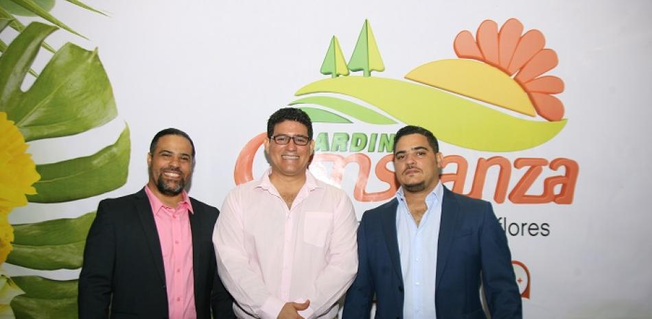Jardín Constanza Jeguel, Belmont y Reynol Sepúlveda.