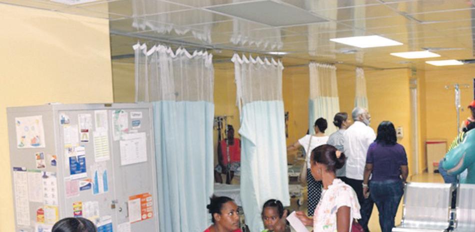 El Hospital Jaime Mota recibe pacientes de toda la región Enriquillo.