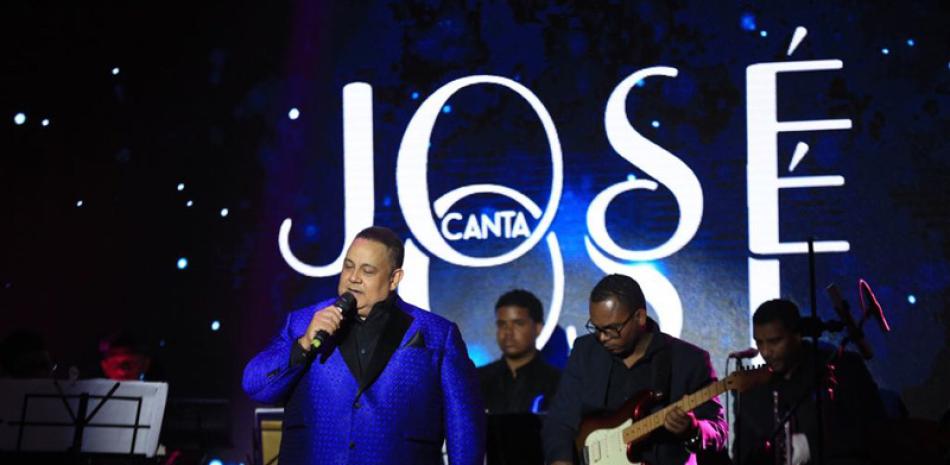 Merenguero. Durante el concierto "José canta José" en Hard Rock Santo Domingo.