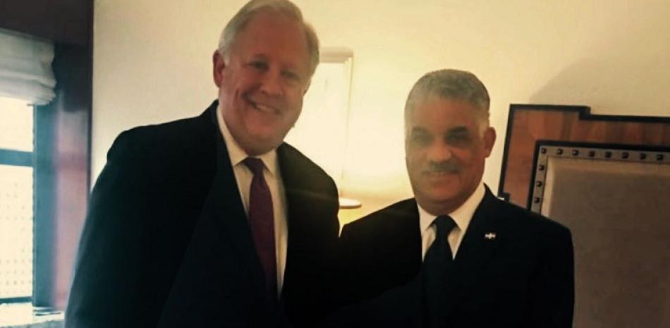 El canciller dominicano, Miguel Vargas, sostuvo un encuentro con el subsecretario de Estado para Asuntos Políticos de Estados Unidos, Thomas Shannon.