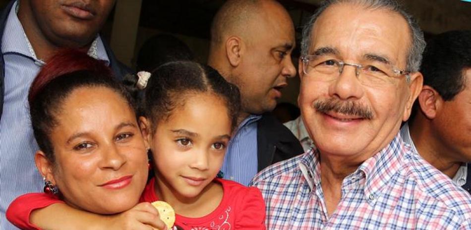 Felicitaciones. El presidente Danilo Medina consideró que todos los días del año deben ser propicios para ofrendar a las madres un merecido tributo de reconocimiento.