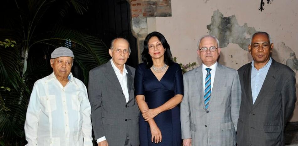Manuel Mora Serrano, Juan Carlos Mieses, María Victoria Mastrolilli, Cayo Claudio Espinal y Mario Emilio Guerrero.