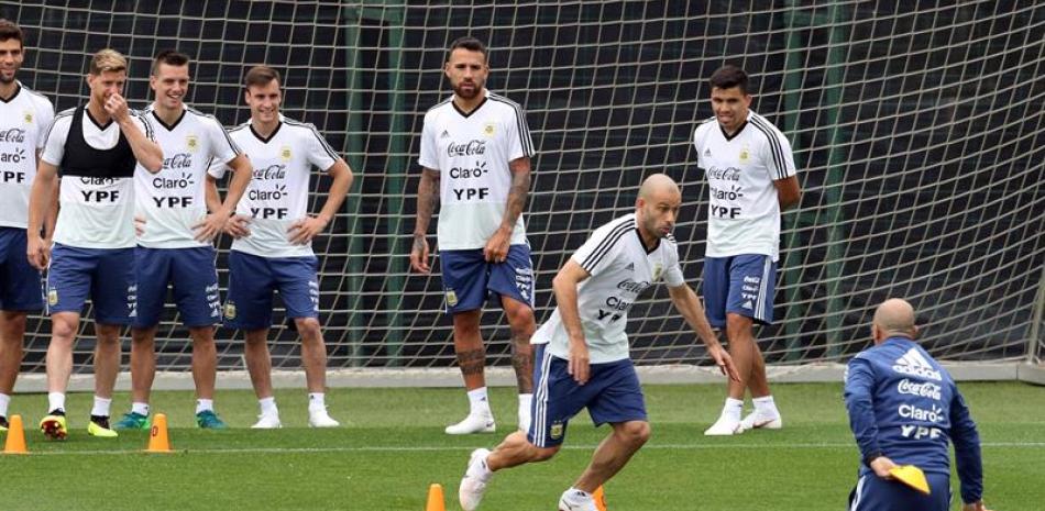 Mascherano entrena con la seleccion Argentina