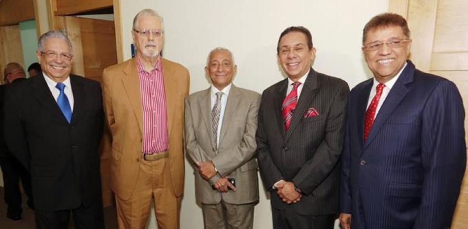 Reconocimiento. Luis Ovalle, José del Castillo, Rafael Solano, José Rafael Lantigua y Domingo Bautista.