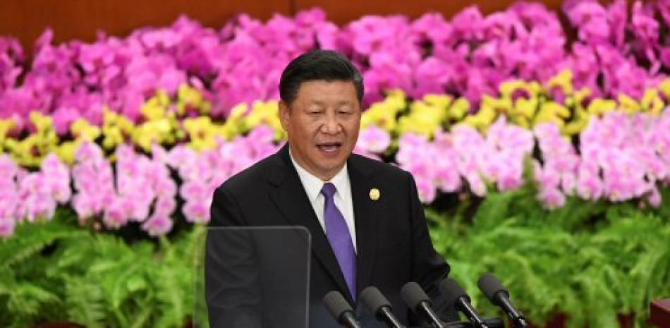 El presidente chino, Xi Jinping (c), ofrece un discurso durante la ceremonia de inauguración del Foro de Cooperación África-China (FOCAC) que se celebra en Pekín, China.