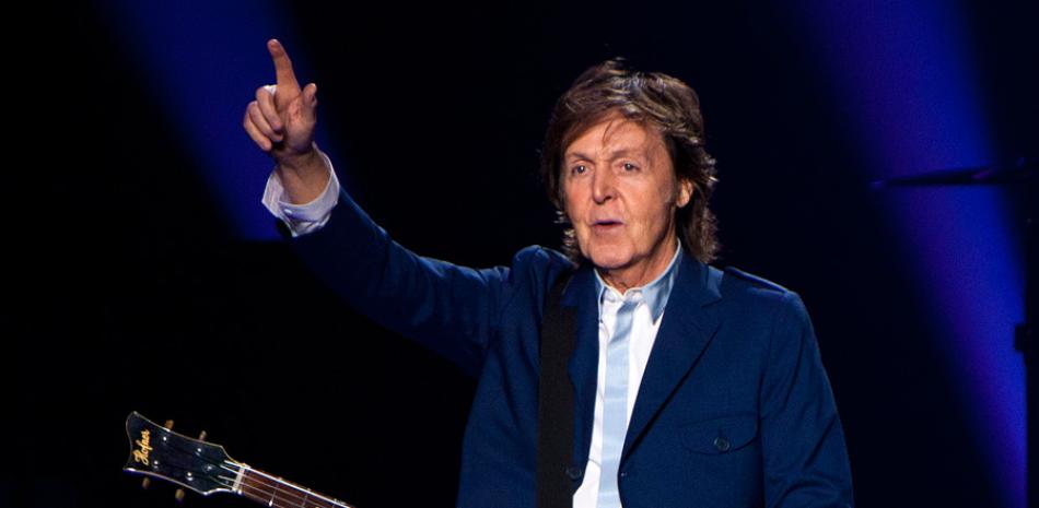 Artista. Paul McCartney, de 76 años, tocó clásicos como “Let it Be”, “Can’t Buy Me Love”.