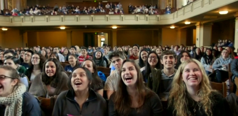 Las conferencias de  “Psicología y Buena Vida” tiene inscrito casi una cuarto parte de los estudiantes universitarios de Yale. (Fuente: Yale)