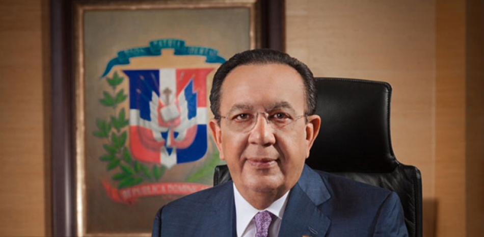 Gobernador. Héctor Valdez Albizu fue confirmado mediante el decreto número 343-18.