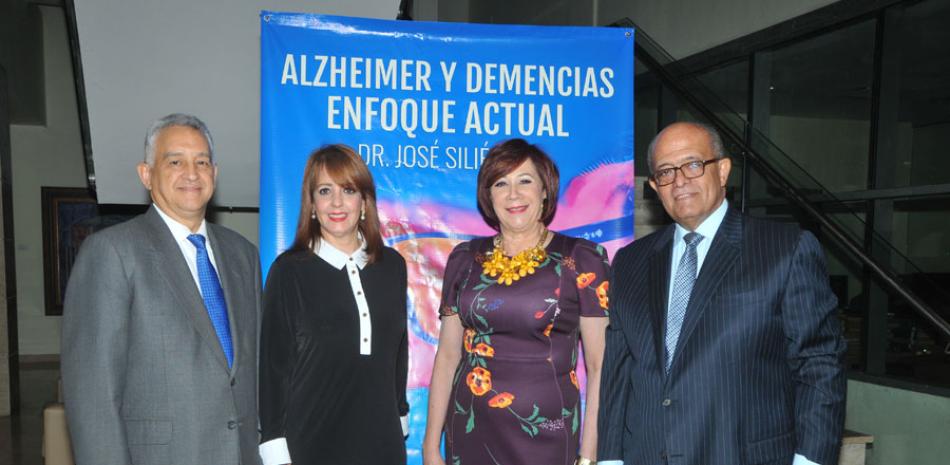 José Manuel Hernández Peguero, Yanira Fondeur de Hernández, Ingrid de Silié y José Silié Ruiz.