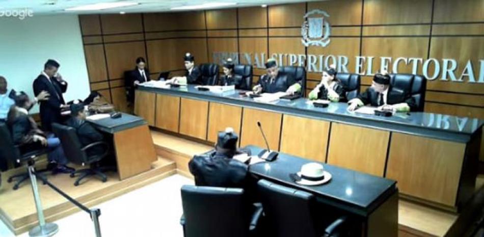 Proceso. Los jueces del Tribunal Superior Electoral (TSE) que preside el magistrado Ramón Jáquez.