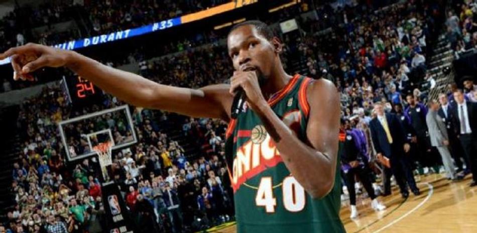 Kevin Durant está de acuerdo que NBA regrese a Seattle.