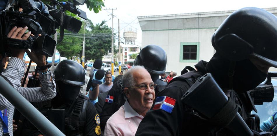 Acusado. Manuel Rivas, exdirector de la OMSA y alto dirigente del PLD en Santo Domingo Oeste, continúa preso un año después de su arresto y encausamiento por el rapto y asesinato del abogado Yuniol Ramírez.