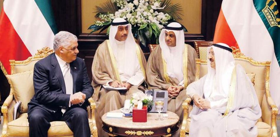 Encuentro. El canciller Miguel Vargas y el emir de Kuwait, Sabah Al-Ahmad Al-Yaber Al-Sabah.