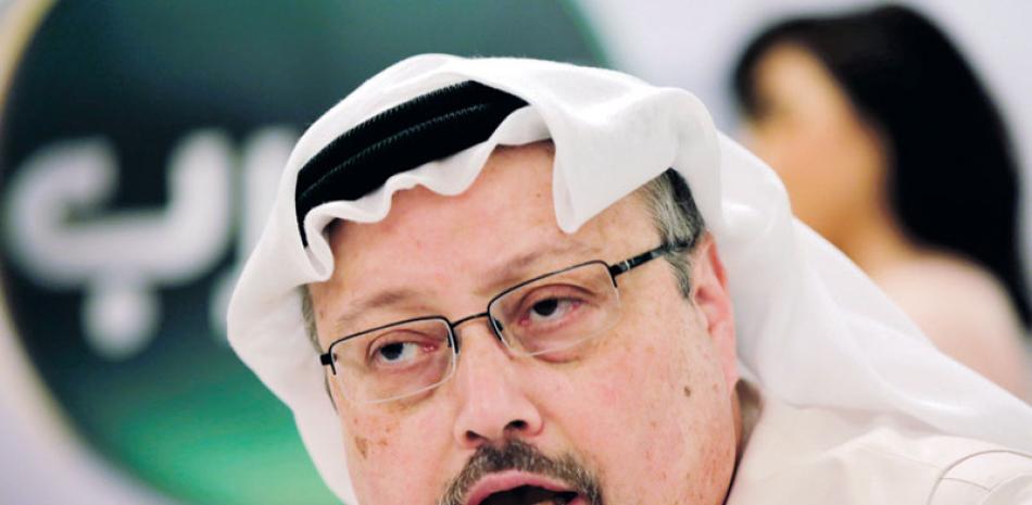 Jamal Khashoggi. El periodista durante una conferencia de prensa en Manama, Bahrein. Khashoggi fue asesinado en el Consulado de Arabia Saudí en Estambul.