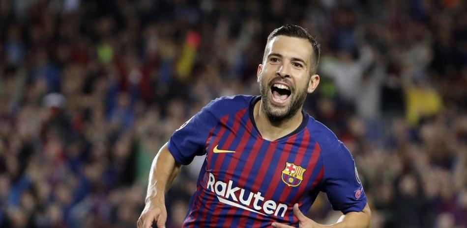 El defensor del Barcelona Jordi Alba tras marcar el segundo gol en la victoria 2-0 ante el Inter de Milán en el partido por el Grupo B de la Liga de Campeones.