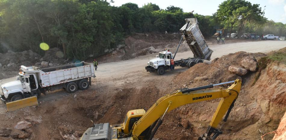 El tramo Azua-Barahona será entregada en los próximos meses por el Ministerio de Obras Públicas.