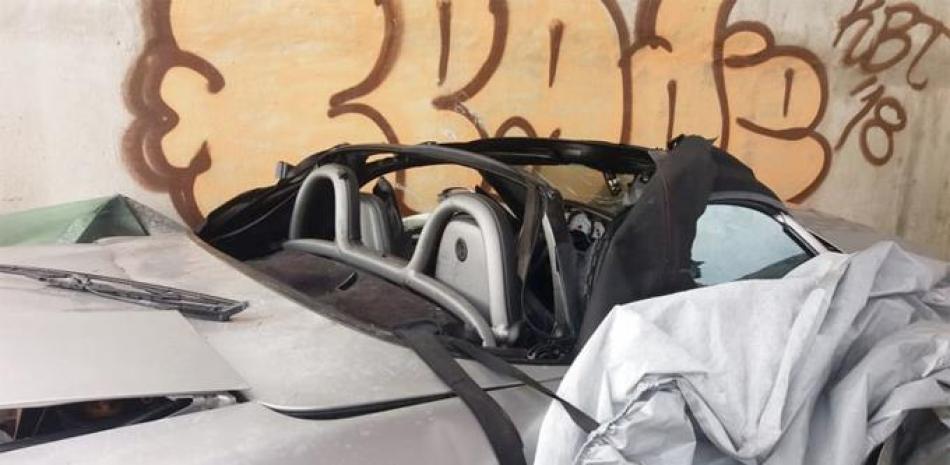Dolor. Arístides Rafael Rubio Ortiz falleció mientras conducía su vehículo Porshe en un tramo de la vía San Pedro-Santo Domingo.