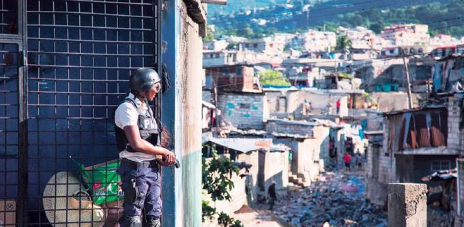 Puerto Príncipe. La mayoría de las actividades se paralizaron ayer la capital haitiana y otras ciudades del país tras las multitudinarias protestas de antier en contra de la corrupción.