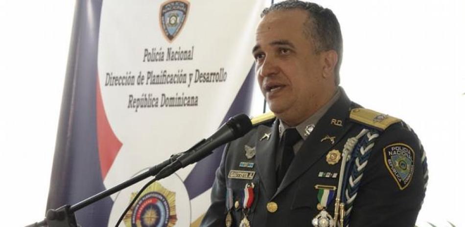 Operativo policial. El pasado lunes, el director de la Policía Nacional, mayor general Ney Aldrin Bautista Almonte, dejó iniciado el operativo policial que concluye el 7 de enero de 2019.