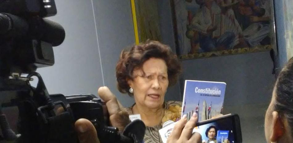 Zoila Martínez, quien dirige el Defensor del Pueblo, una institución que según el informe de la Cámara de Cuentas cumple su misión.