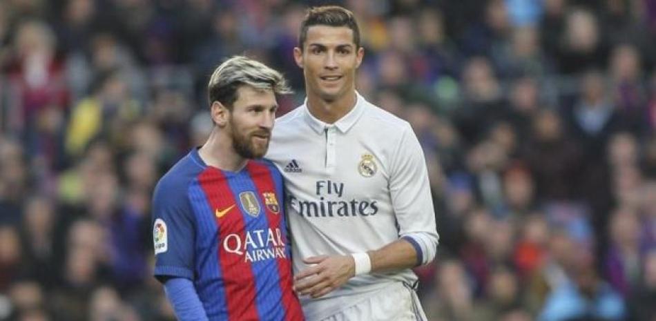 Cristiano Ronaldo junto a Lionel Messi en foto de archivo.