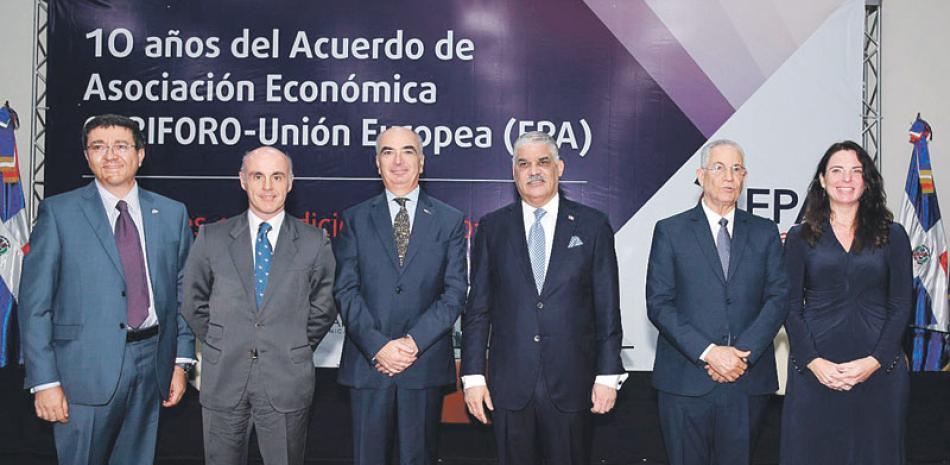 Representantes de la Unión Europea, el Ministerio de Relaciones Exteriores (Mirex), la Digecoom y las embajadas de la UE en el taller sobre el acuerdo Económico EPA.