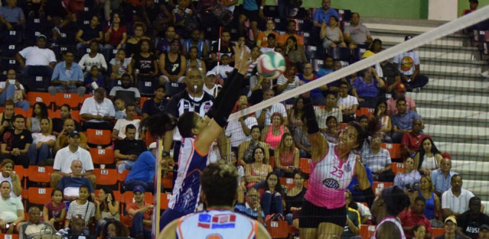 Vuelta. La Liga de Voleibol Superior regresó la disciplina al público de la capital.