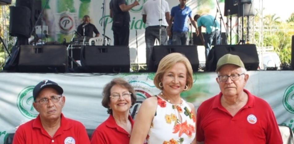 Ramón Pimentel, Rebeca Villalona, Matilde Cruz de Farach y Fabio Herrera.