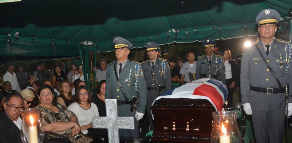 Indignación. El asesinato del coronel Daniel Ramos Álvarez, el pasado martes, provocó una ola de repudio al auge del narcotráfico en Baní.