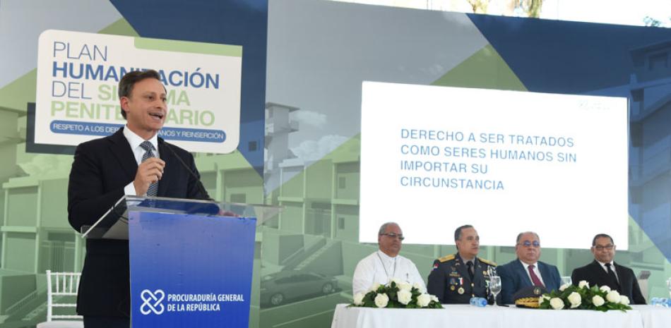 Centro. El procurador general de la República, Jean Alain Rodríguez, dejó iniciados los trabajos de la nueva cárcel preventiva de San Luis.