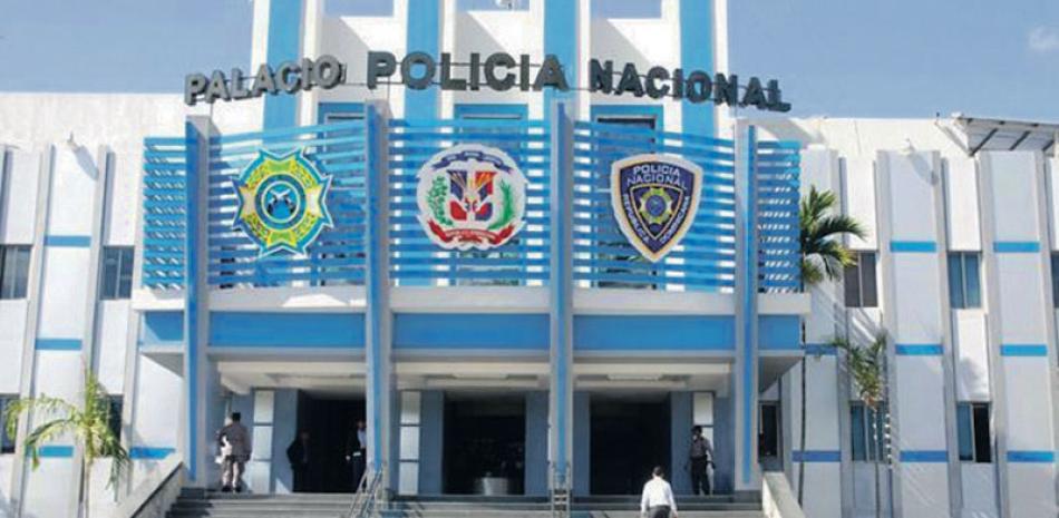 Suceso. La Policía persigue a José Alberto Adames Feliz (a) Canelo como presunto atacante de los policías.