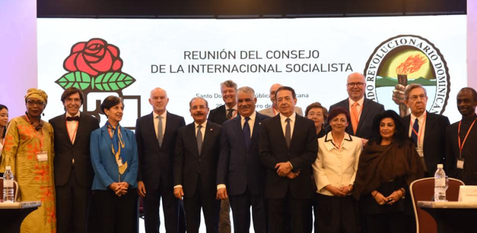 Representantes. Delegados de 145 partidos políticos de todo el mundo se congregaron en Santo Domingo para celebrar la Reunión del Consejo de la Internacional Socialista, que se inició ayer y concluye mañana.