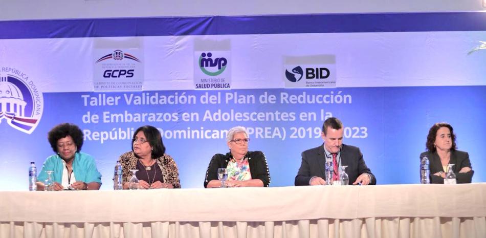Reacción. Margarita Cedeño encabezó varios talleres sobre el Plan en los que se presentó el Plan de Reducción de Embarazo en Adolescentes, para crear políticas públicas en el área.