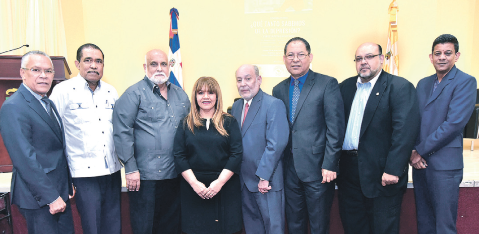 Ángel Almánzar, Alejandro Uribe, Vicente Vargas, Marisol Taveras, Pedro Pablo Paredes, Luis Vergés, César Castellanos y Hamlet Montero.