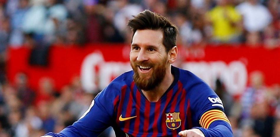 Lionel Messi consiguió un triplete en la victoria del Barcelona sobre Sevilla.
