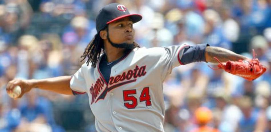 Ervin Santana estará batallando por un puesto en la rotación abridora de los Medias Blancas.