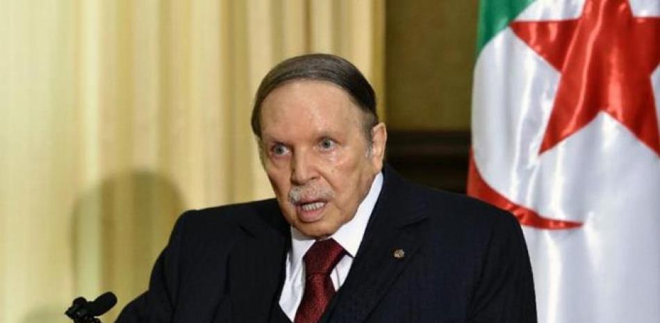 El expresidente de Argelia, Abdelaziz Bouteflika, gobernó ese país africano durante 20 años consecutivos . ARCHIVO