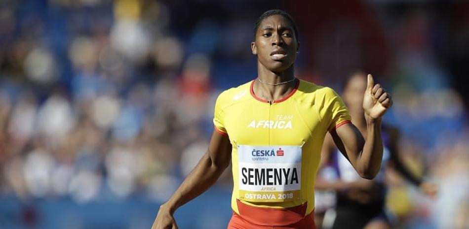 Caster Semenya es doble campeona olímpica de 800 metros en Londres 2012 y Rio 2016.